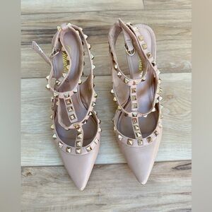 Tan gold studded heel, leather